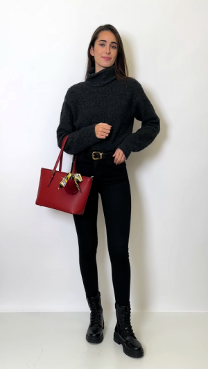 Cyrielle ( petite taille )